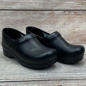 Dansko Women's‎ Wide Black Leather Clogs [Size 40 9.5 US] Comfort Slip On Shoes